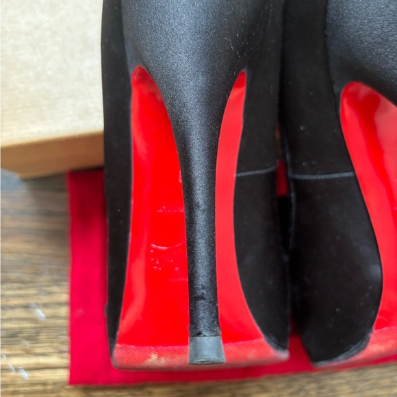 Christian Louboutin Lady Page 120 Satin/Velvet pumps, size 38 - Picture 5 of 11